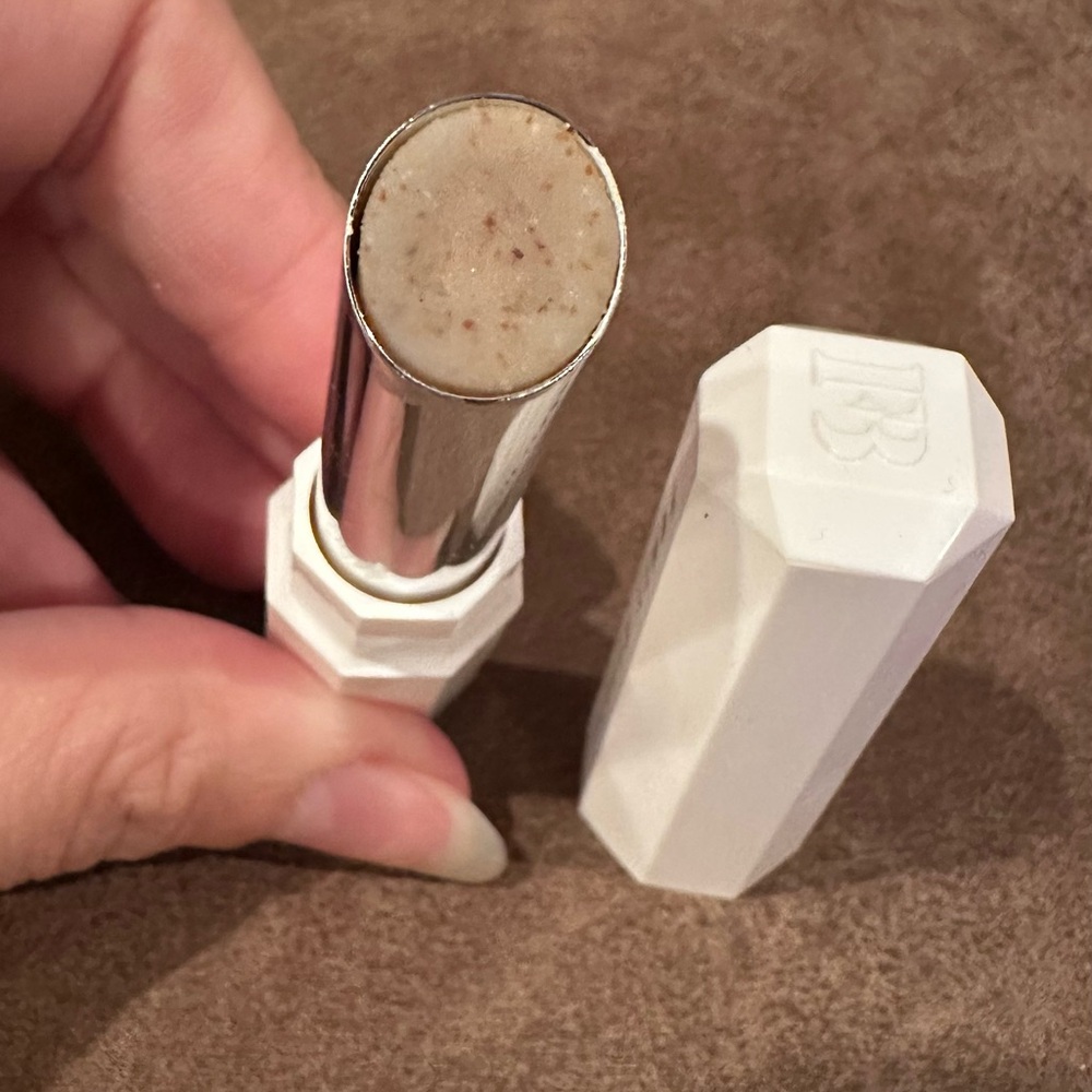 Fenty Beauty Pro Kiss'r Lip Loving Scrubstick
